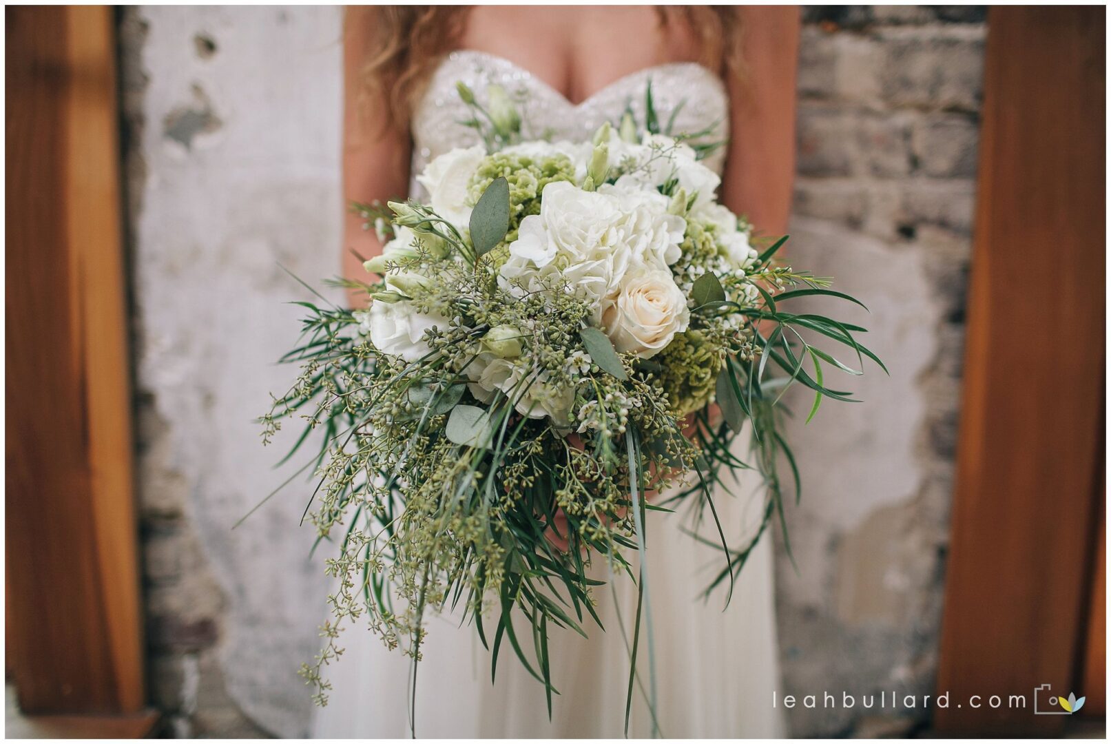 knoxville-wedding-florist-leah-bullard-photo-romantic-bohemian-flowers-affordable-flowy-bouquet-maryville-florist_5183.jpg