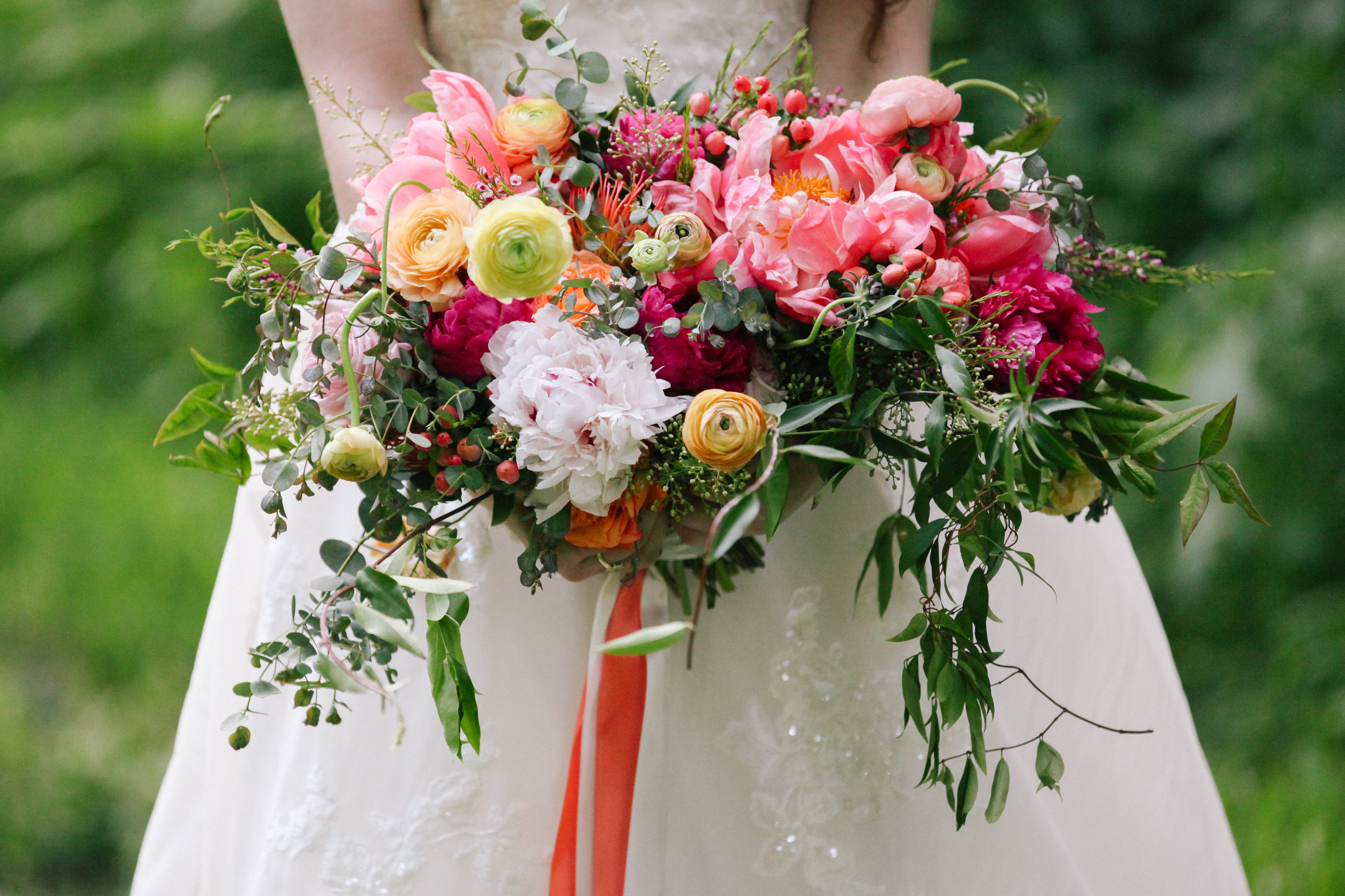 A Floral-Filled Styled Shoot at The Cardinal’s Nest